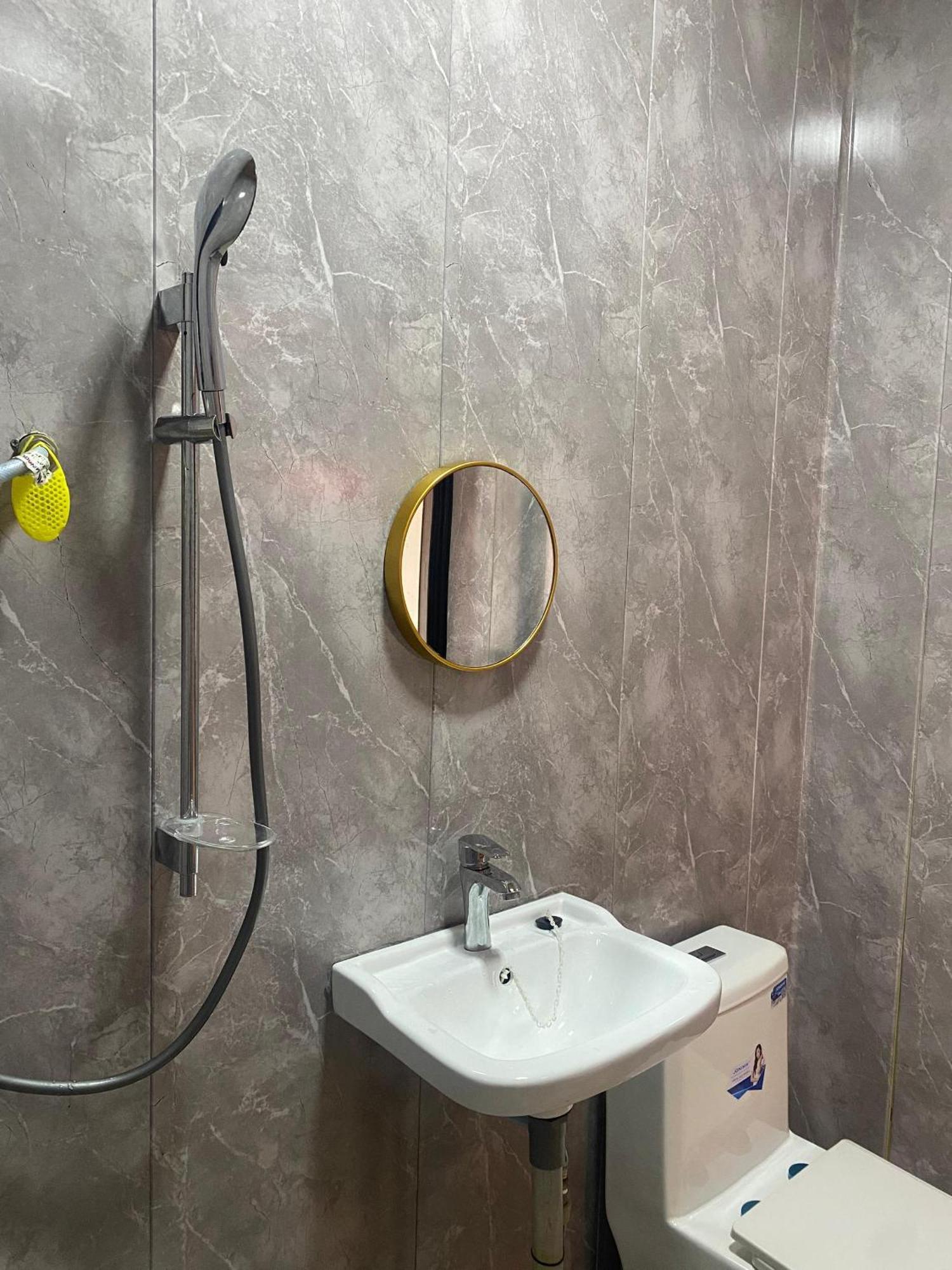 Gayang Friendly Water House Homestay Kota Kinabalu Buitenkant foto