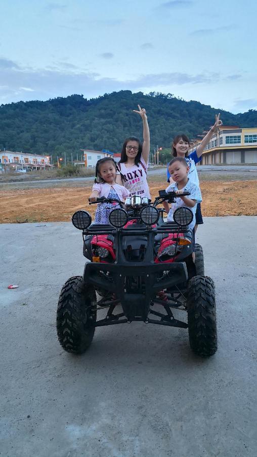 Gayang Friendly Water House Homestay Kota Kinabalu Buitenkant foto