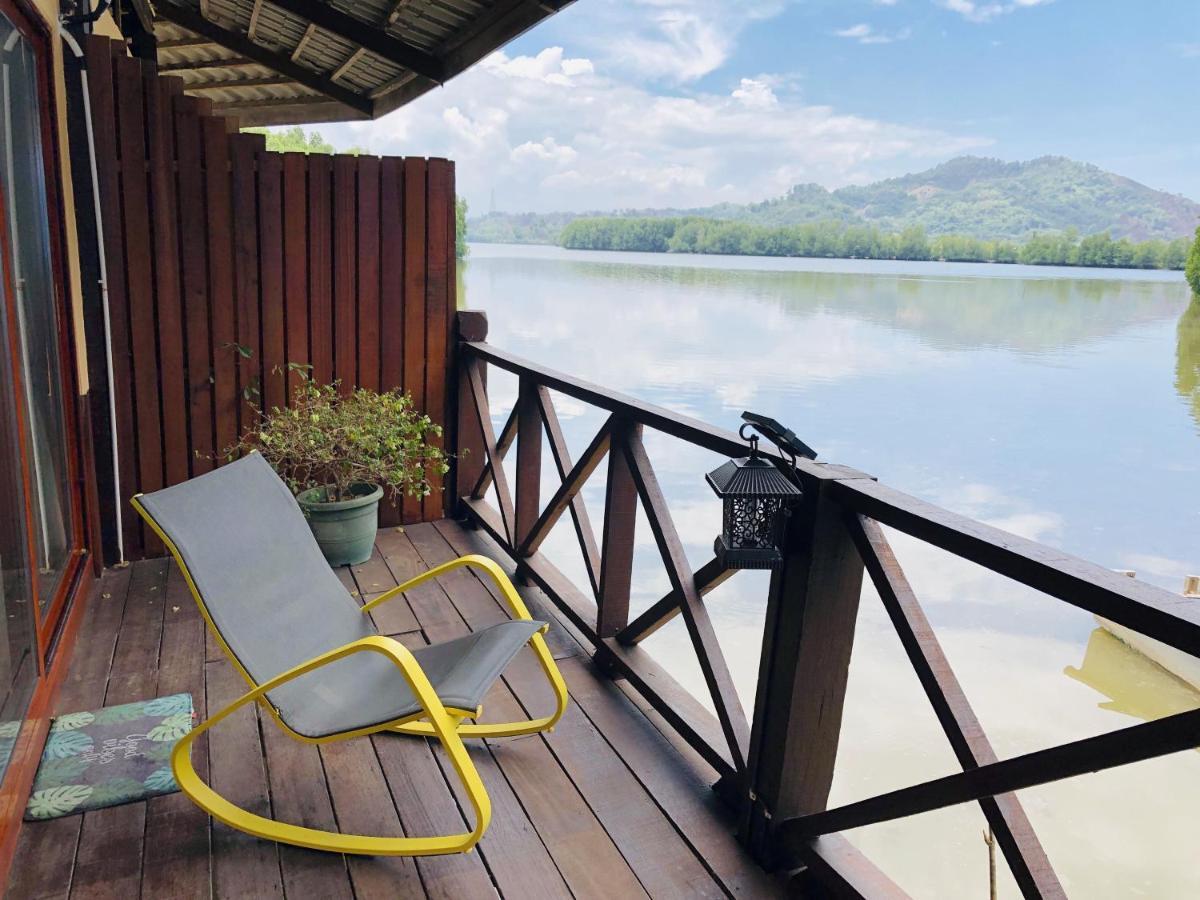 Gayang Friendly Water House Homestay Kota Kinabalu Buitenkant foto