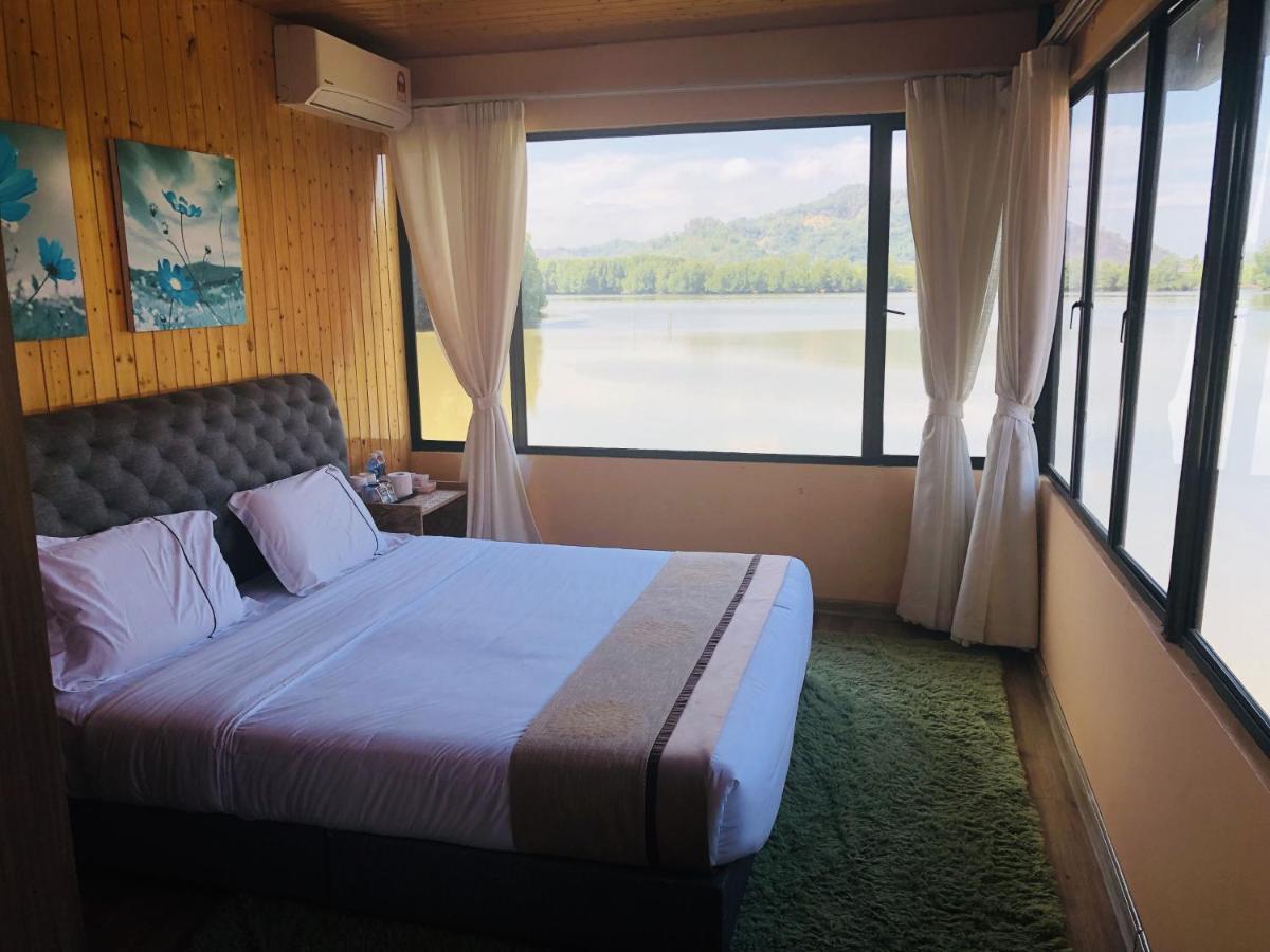 Gayang Friendly Water House Homestay Kota Kinabalu Buitenkant foto